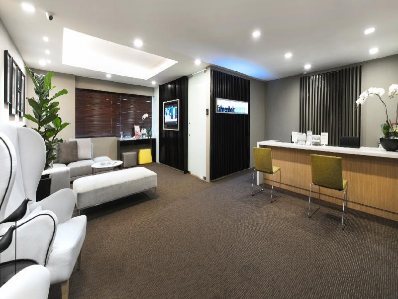 ฟาเร็นไฮท์ สวีทส์ กัวลาลัมเปอร์ Hotel ภายนอก รูปภาพ
